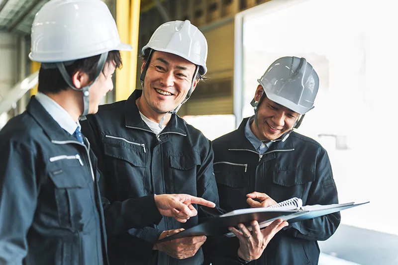 求人情報から待遇や職場環境などを確認