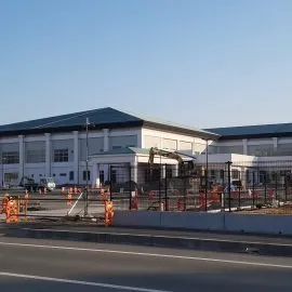 体育館屋根工事