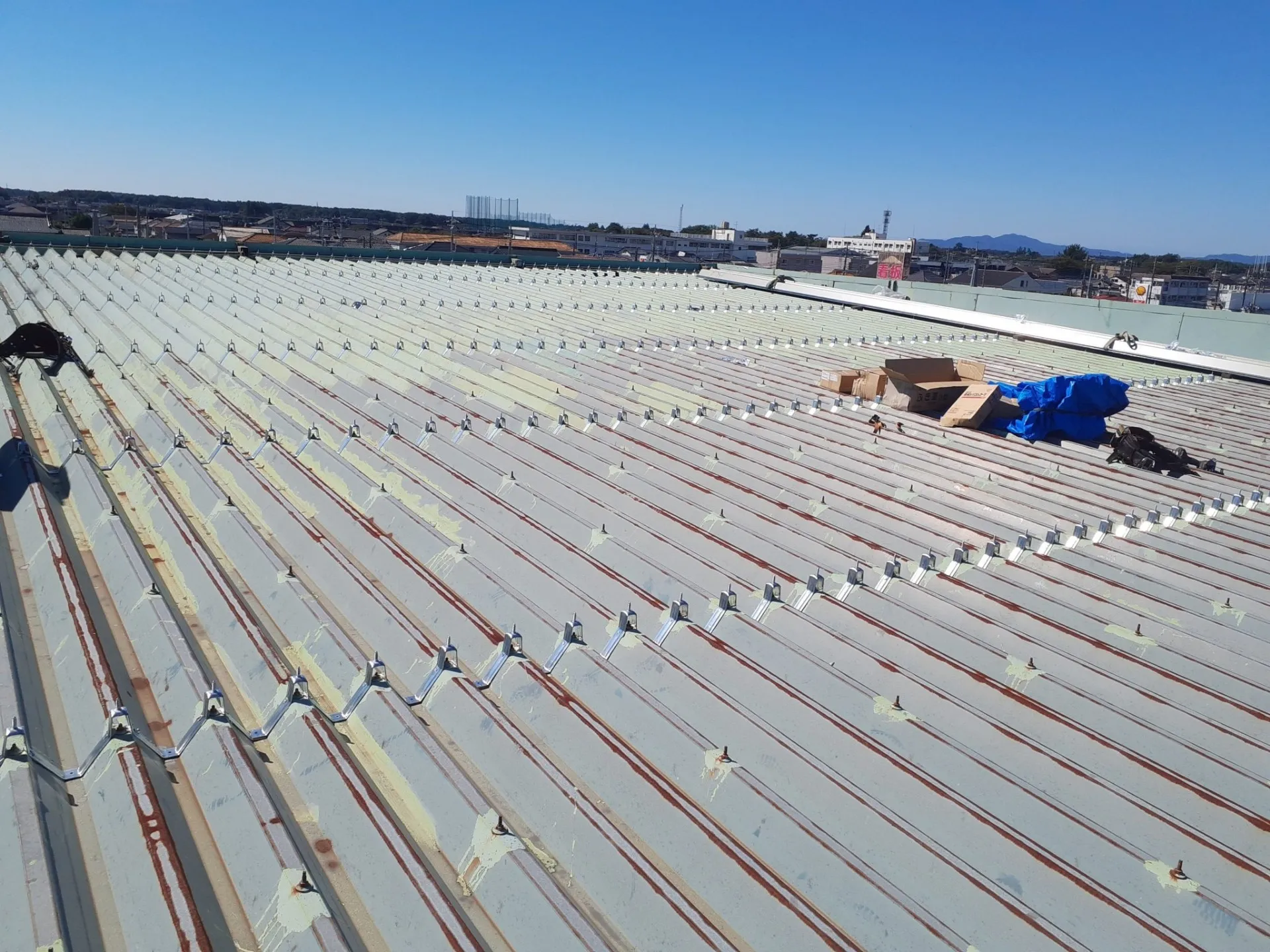 【施工事例】築25年の屋根リフォームで見違える！栃木市某事務所屋根