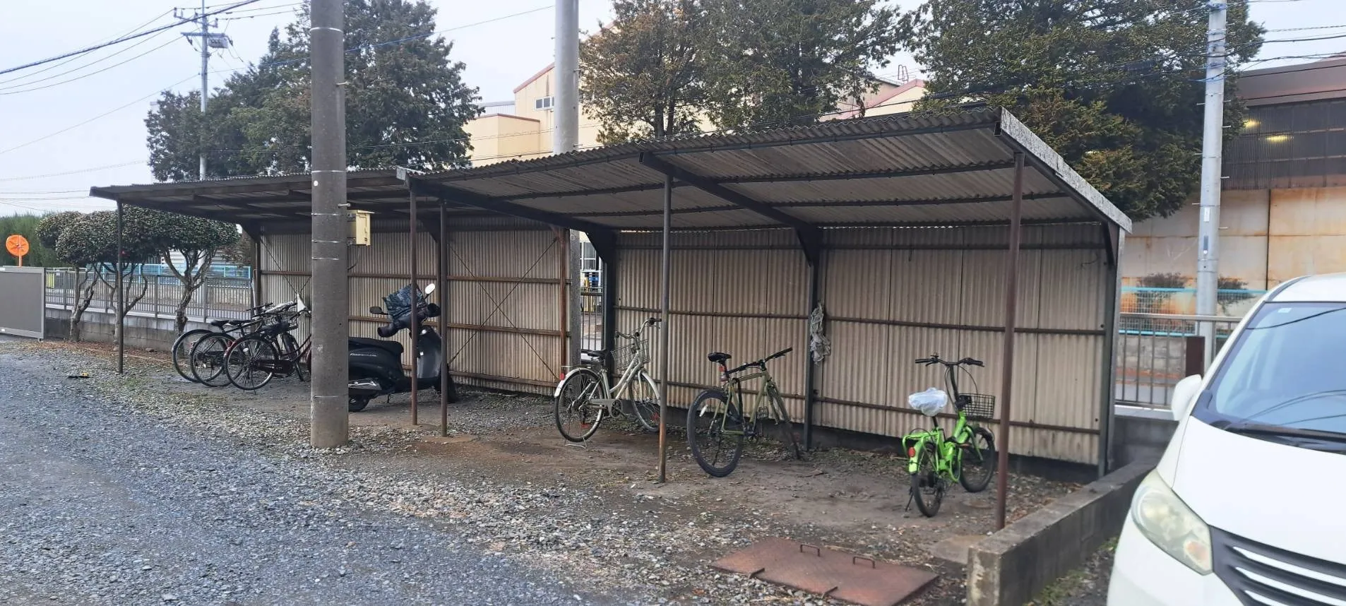 駐輪場の屋根・壁リフォーム